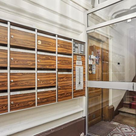Superbe 2 Pieces Au Coeur Du Xvieme Bed & Breakfast Paris Eksteriør bilde