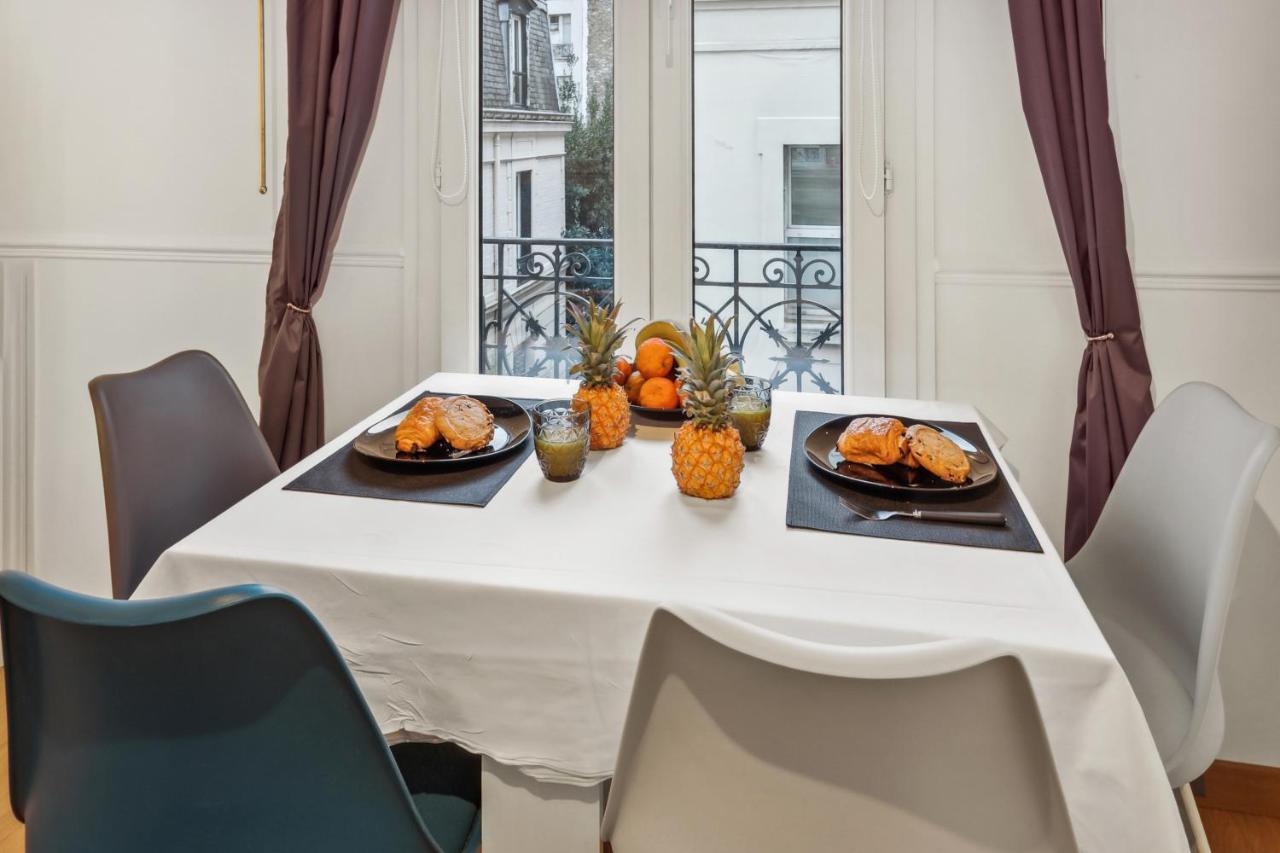 Superbe 2 Pieces Au Coeur Du Xvieme Bed & Breakfast Paris Eksteriør bilde